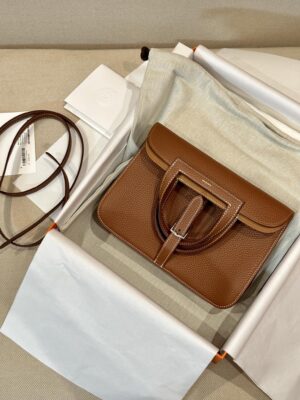 Hermès Halzan 25 Evercolor Gold Silver Hardware