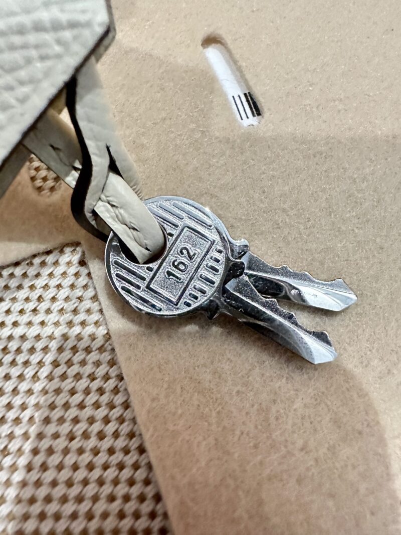 Hermès Halzan 25 Evercolor Vert Amande Silver Hardware - Image 11