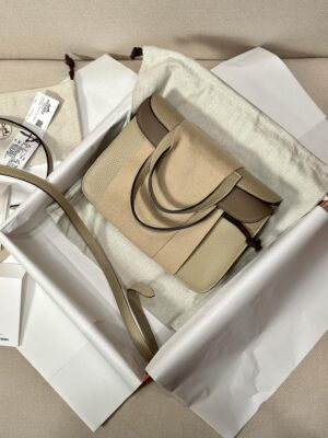 Hermès Halzan 25 Taurillon Clemence & Swift Gris Trench & Etoupe Silver Hardware