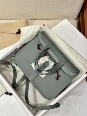 Hermès Halzan 31 Evercolor Vert Amande Gold Hardware