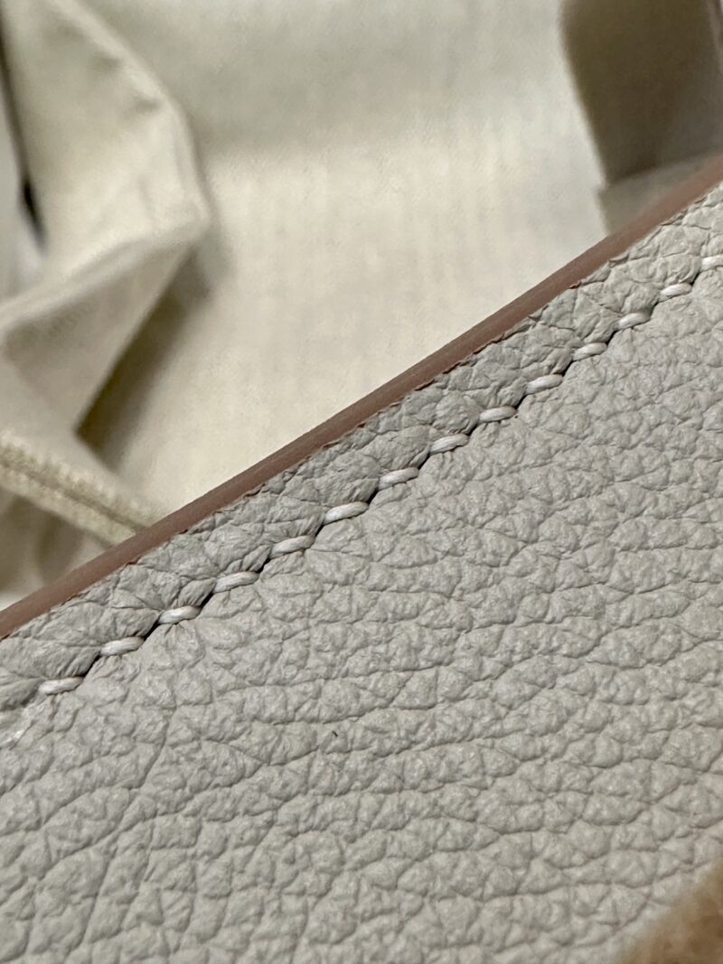Hermès Mini Jypsiere 23 Evercolor Beton Gold Hardware - Image 15