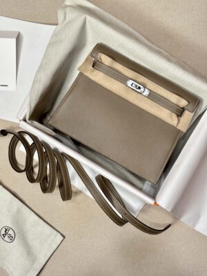 Hermès Kelly Danse 22 Evercolor Etoupe Silver Hardware