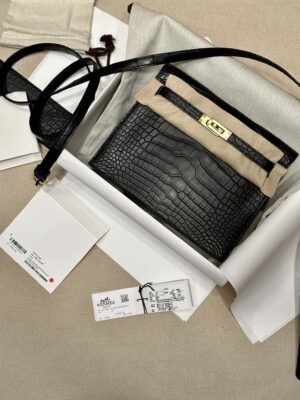 Hermès Kelly Danse 22 Matte Crocodile Noir Gold Hardware
