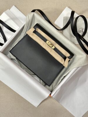Hermès Kelly Danse 22 Swift Noir Gold Hardware