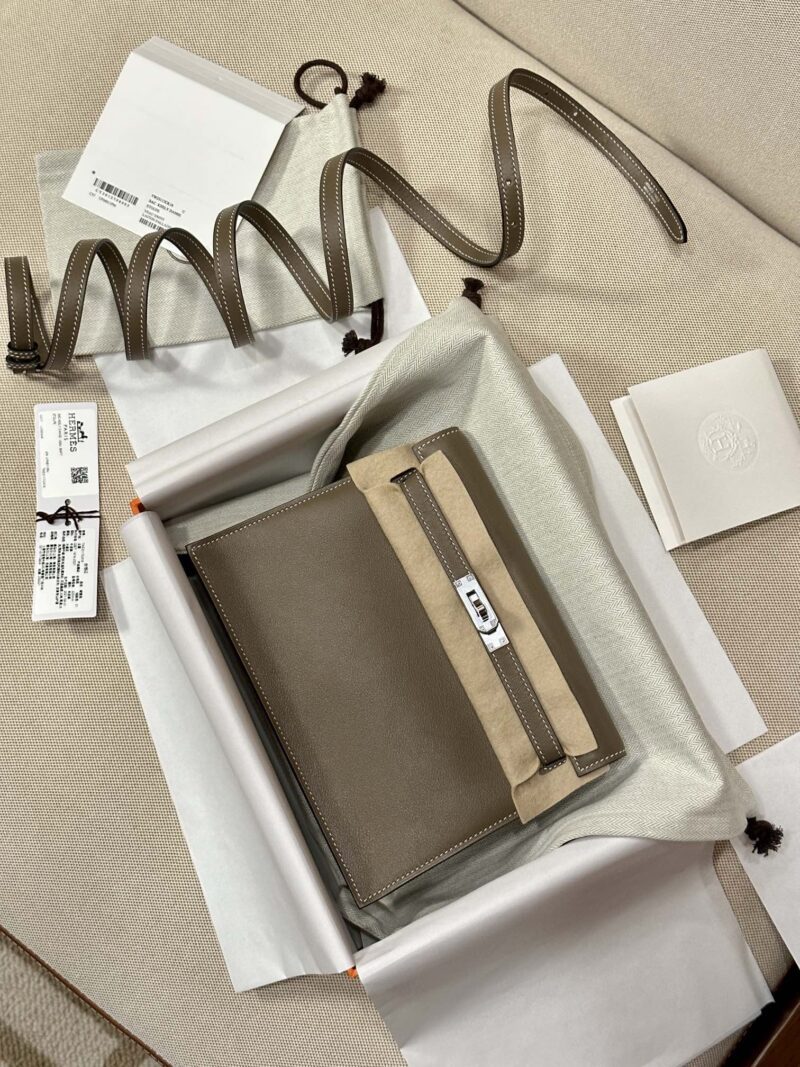 Hermès Kelly Danse 22 Swift Etoupe Silver Hardware