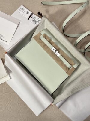Hermès Kelly Danse 22 Swift Vert Fizz Silver Hardware