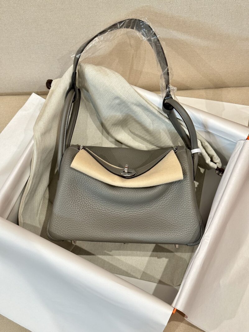 Hermès Lindy 26 Taurillon Clemence Gris Meyer Silver Hardware