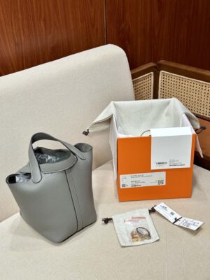 Hermès Picotin 18 Taurillon Clemence Gris Meyer Gold Hardware