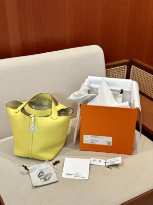 Hermès Picotin 22 Taurillon Clemence Jaune Citron Silver Hardware