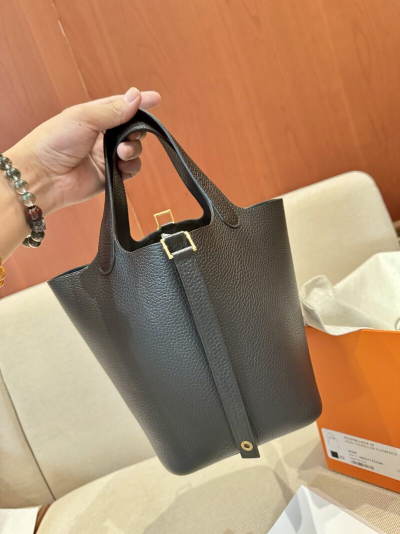 Hermès Picotin 18 Taurillon Clemence Noir Gold Hardware - Image 3