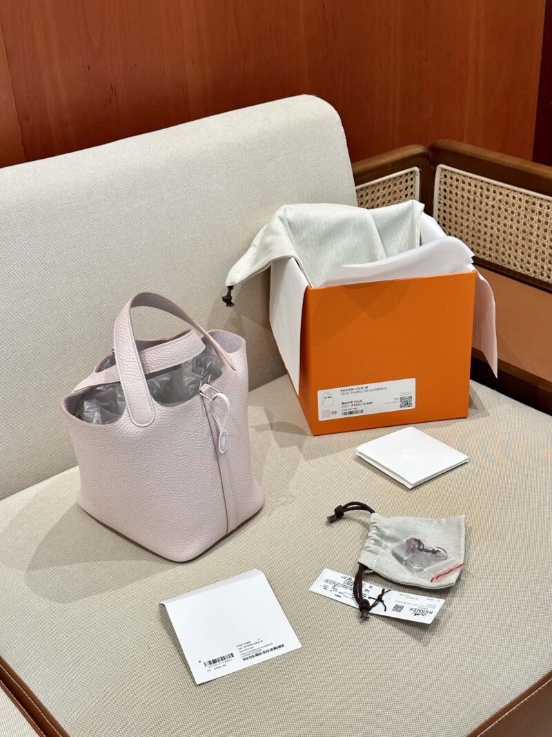 Hermès Picotin 18 Taurillon Clemence Mauve Pale Silver Hardware