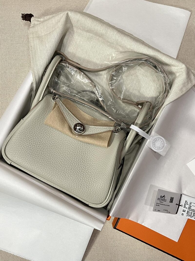 Hermès Mini Lindy 20 Taurillon Clemence Gris Pearl Silver Hardware