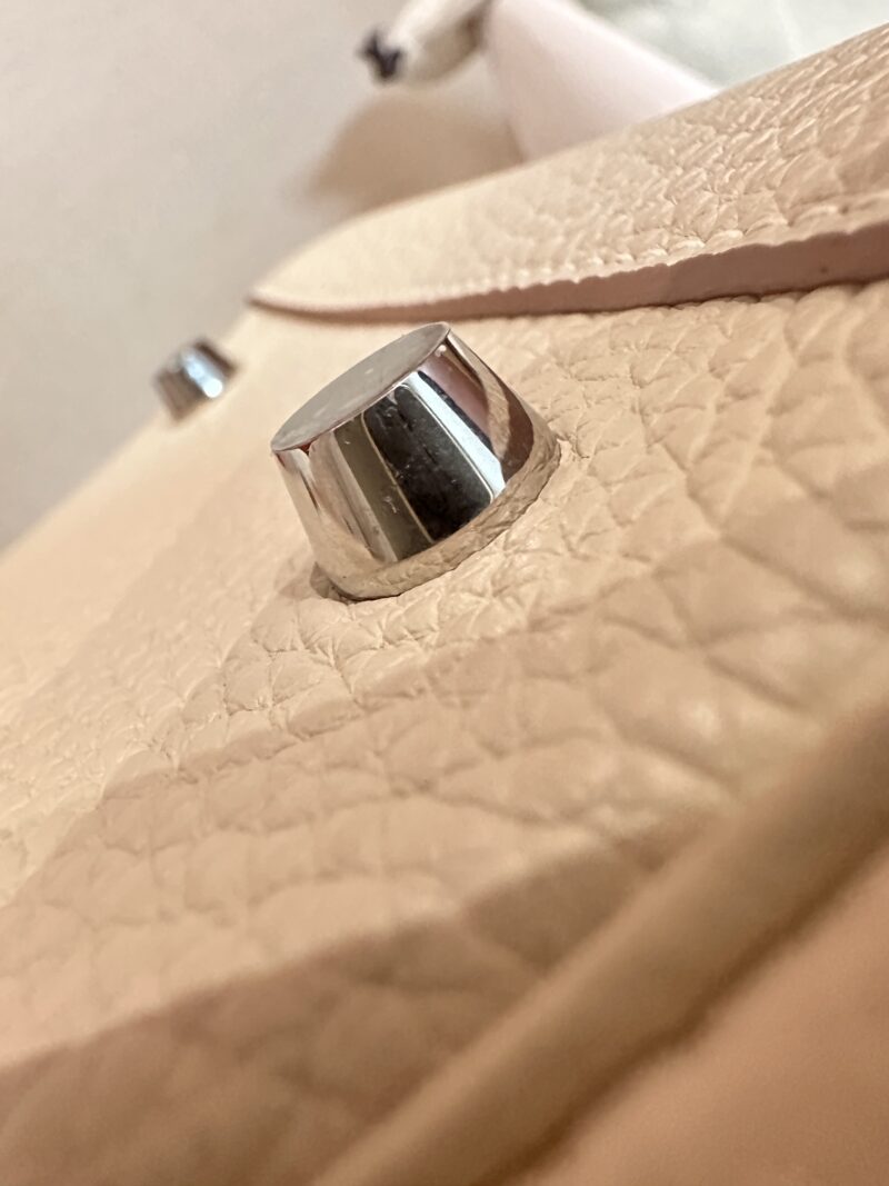 Hermès Lindy 26 Togo Craie Silver Hardware - Image 9