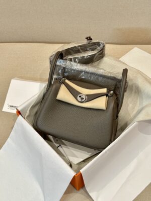 Hermès Mini Lindy 19 Taurillon Clemence Etain Silver Hardware