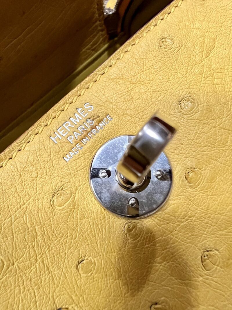 Hermès Mini Lindy 20 Ostrich Lime Silver Hardware - Image 7