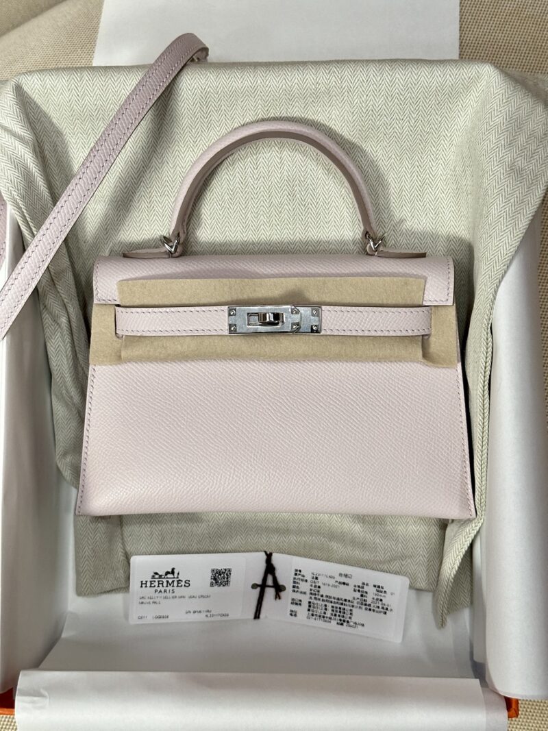 Hermès Mini Kelly 19 Epsom Mauve Pale Silver Hardware - Image 2