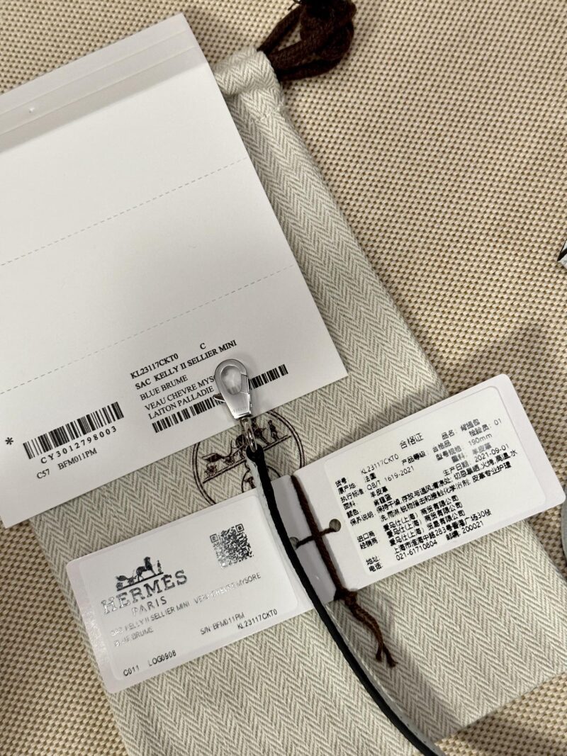 Hermès Mini Kelly Chevre Blue Brume Silver Hardware - Image 18