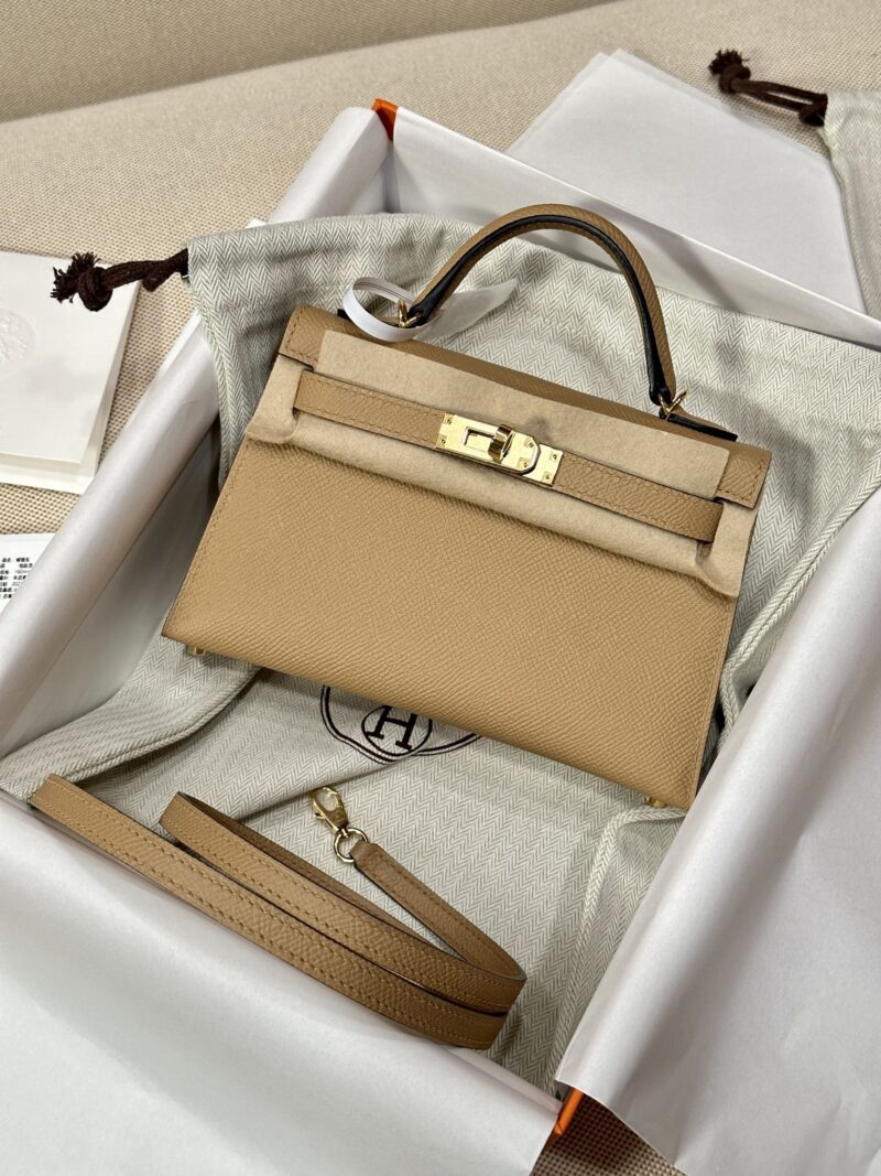 Hermès Mini Kelly Epsom Chai Gold Hardware - Image 2
