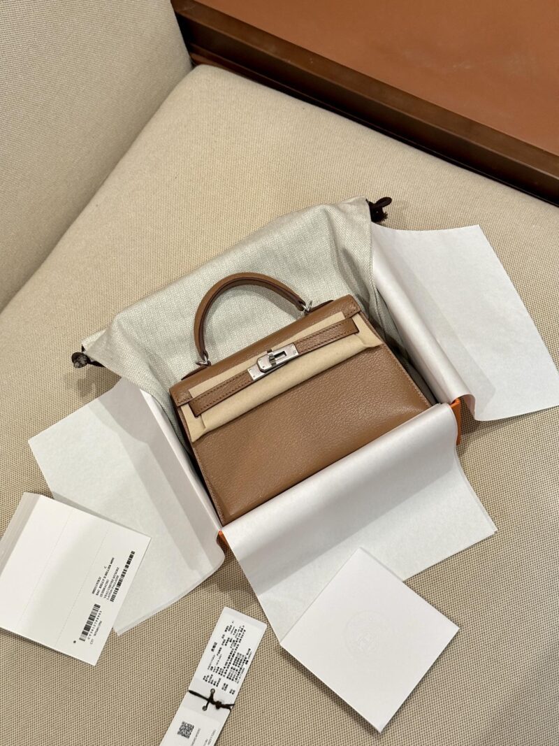 Hermès Mini Kelly 19 Chevre Quebracho Silver Hardware