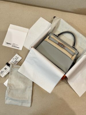 Hermès Mini Kelly 19 Epsom Blue Glacier Silver Hardware