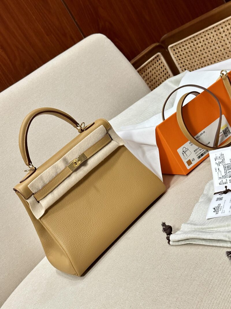 Hermès Kelly 25 Togo Biscuit Gold Hardware