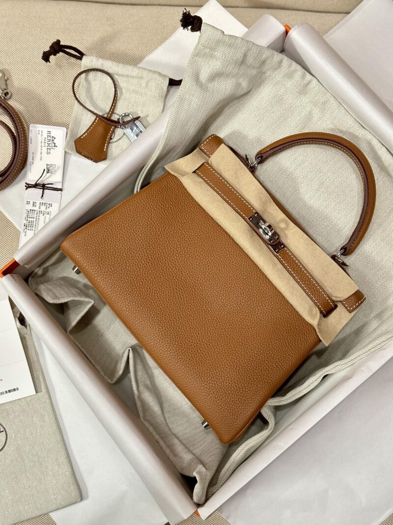 Hermès Kelly 25 Togo Gold Gold Hardware - Image 2