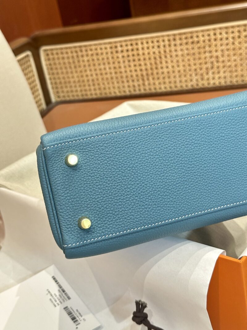 Hermès Kelly 25 Togo Blue Jean, Gold Gold Hardware - Image 7