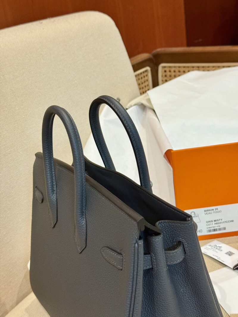 Hermès Birkin 25 Gris Misty, Silver Togo Palladium Hardware - Image 2