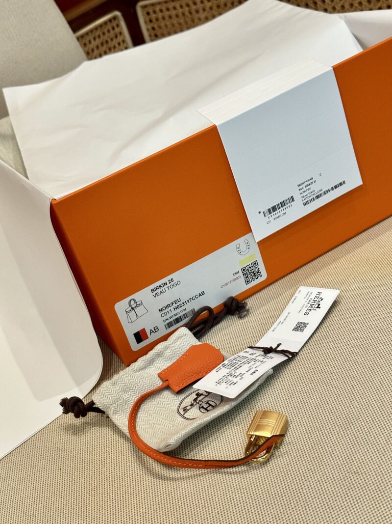 Hermès Birkin 25 Feu Orange, Noir Togo Gold Hardware - Image 19