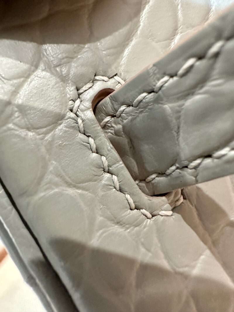 Hermès Birkin 25 Gris Pearl Matte Alligator Palladium Hardware - Image 12