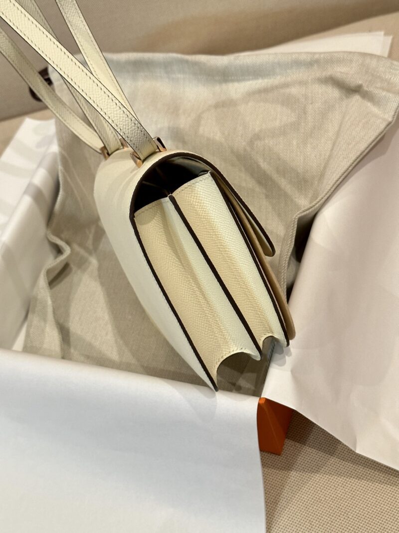 Hermès Constance 19 Nata, Rose Gold Epsom Gold Hardware - Image 5