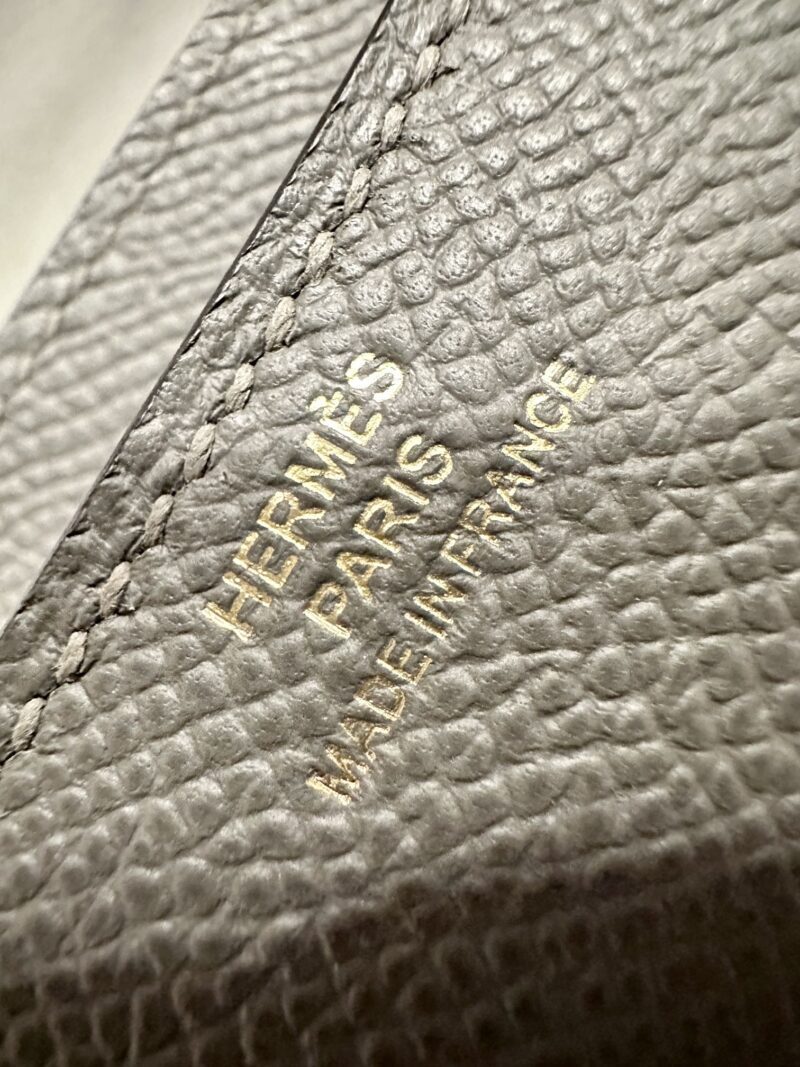 Hermès Constance 19 Gris Meyer Epsom Gold Hardware - Image 3