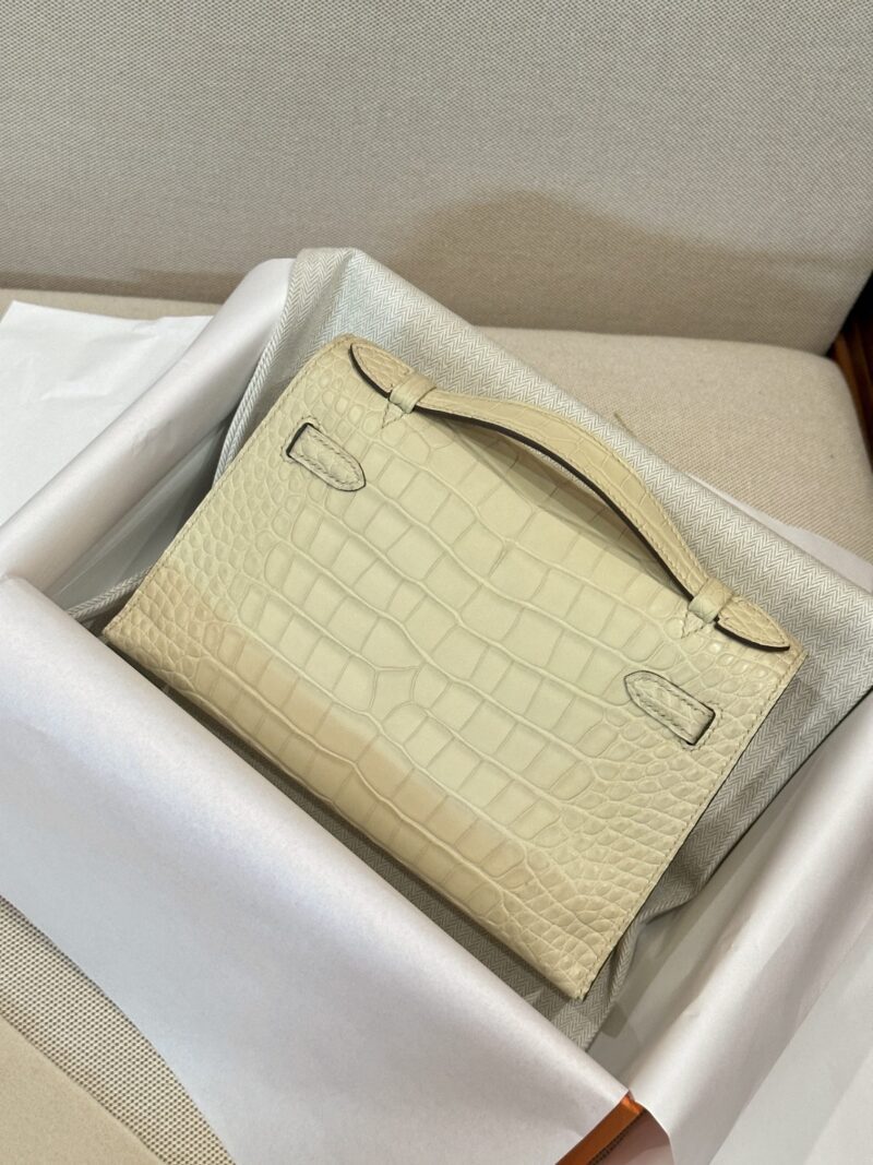 Hermès Kelly Pochette Vallina Matte Crocodile Gold Hardware