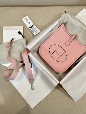 Hermès Mini Evelyne 16 Taurillon Clemence Rose Sakura Silver Hardware