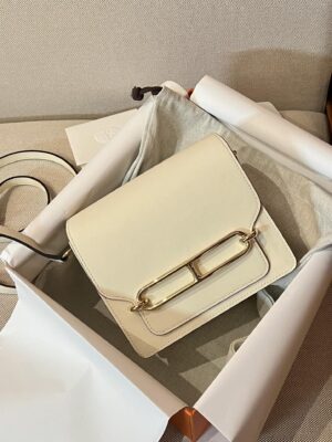Hermès Roulis 19 Swift Nata Gold Hardware