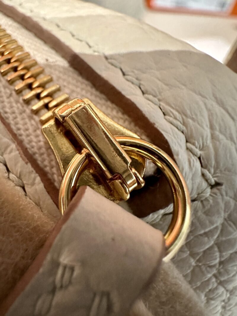 Hermès Mini Lindy 19 Taurillon Clemence Mushroom Gold Hardware