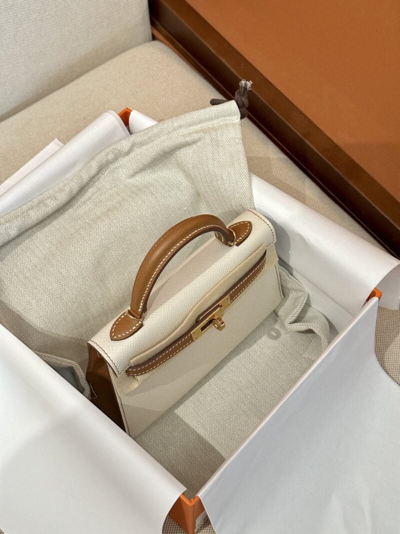 Hermès Mini Kelly 19 Epsom Craie & Gold Gold Hardware - Image 3