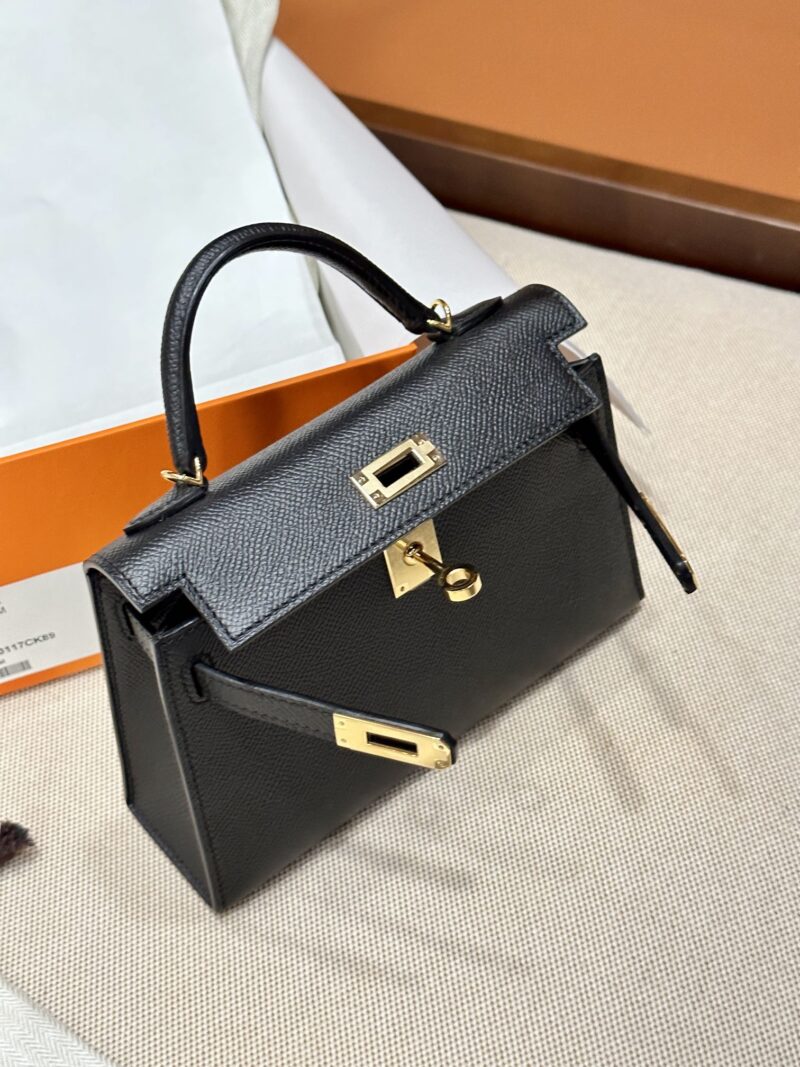Hermès Mini Kelly Epsom Noir Gold Hardware - Image 10