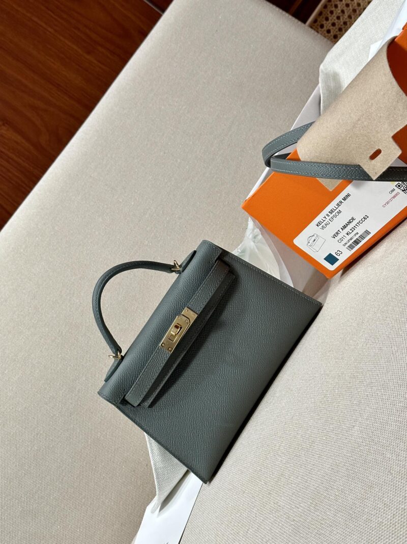 Hermès Mini Kelly Epsom Vert Amande Gold Hardware - Image 4