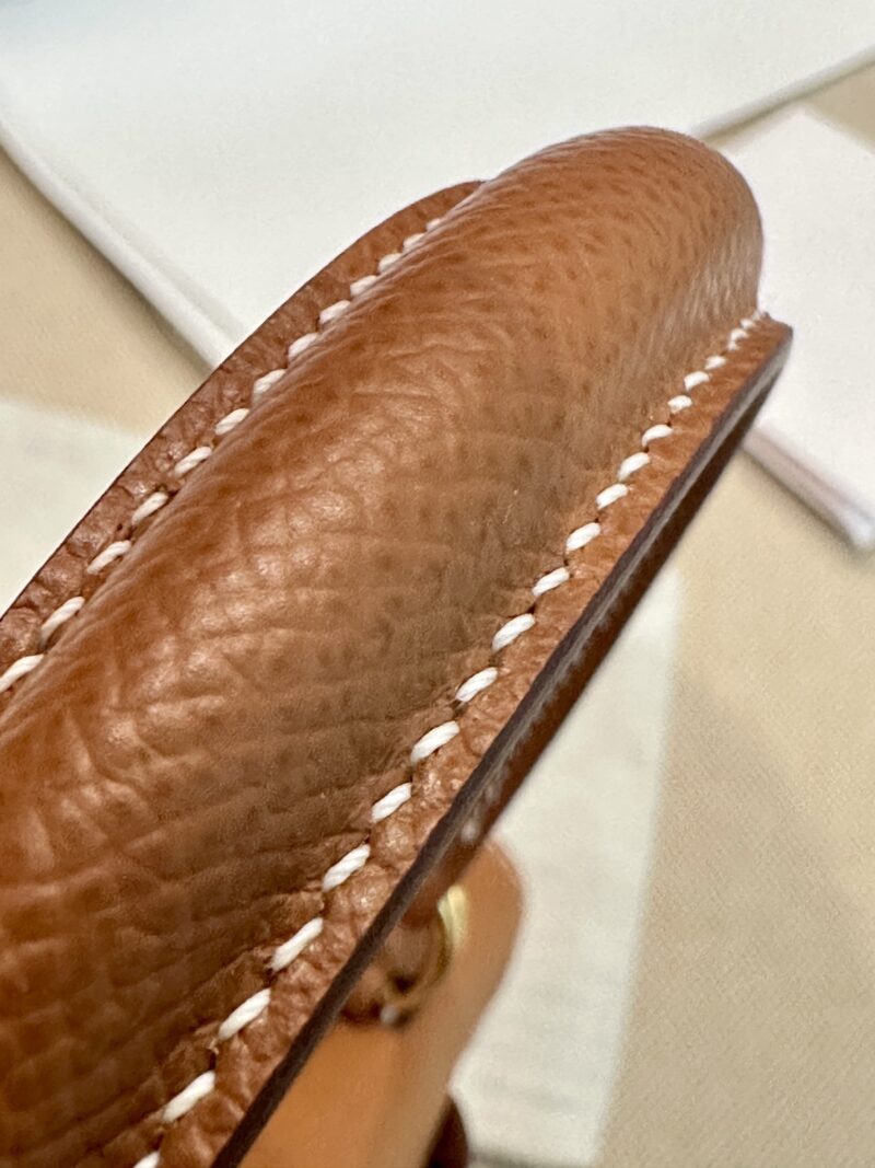Hermès Kelly 25 Epsom Gold Gold Hardware - Image 16