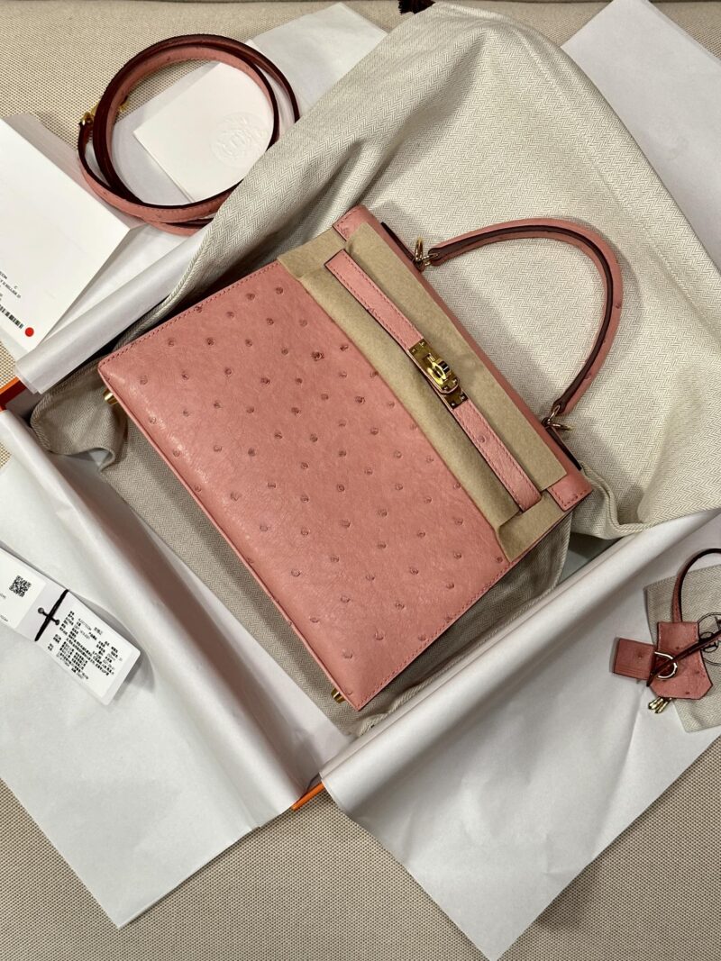 Hermès Kelly 25 Ostrich Terre Cuite Gold Hardware