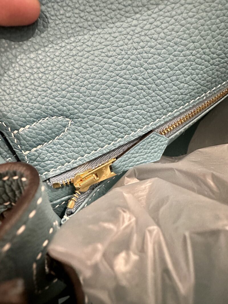 Hermès Kelly 25 Togo Blue Jean, Gold Gold Hardware - Image 4