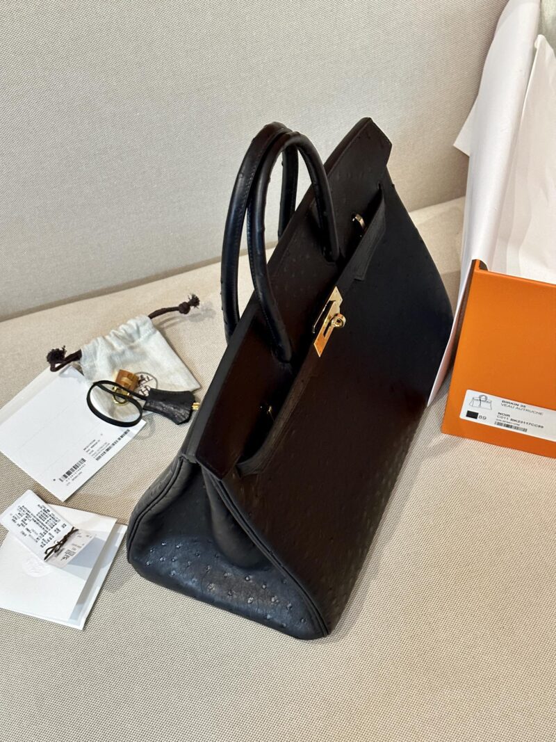 Hermès Birkin 35 Noir Ostrich Gold Hardware - Image 3