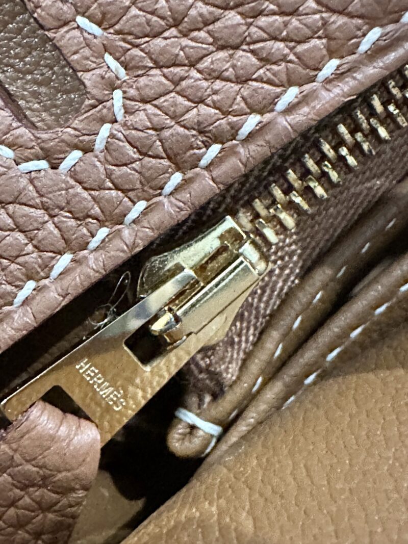 Hermès Birkin 25 Gold Togo Gold Hardware - Image 12