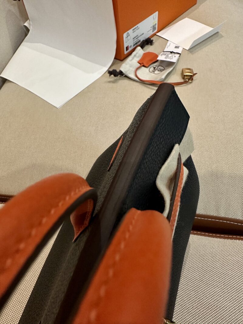 Hermès Birkin 25 Feu Orange, Noir Togo Gold Hardware - Image 9