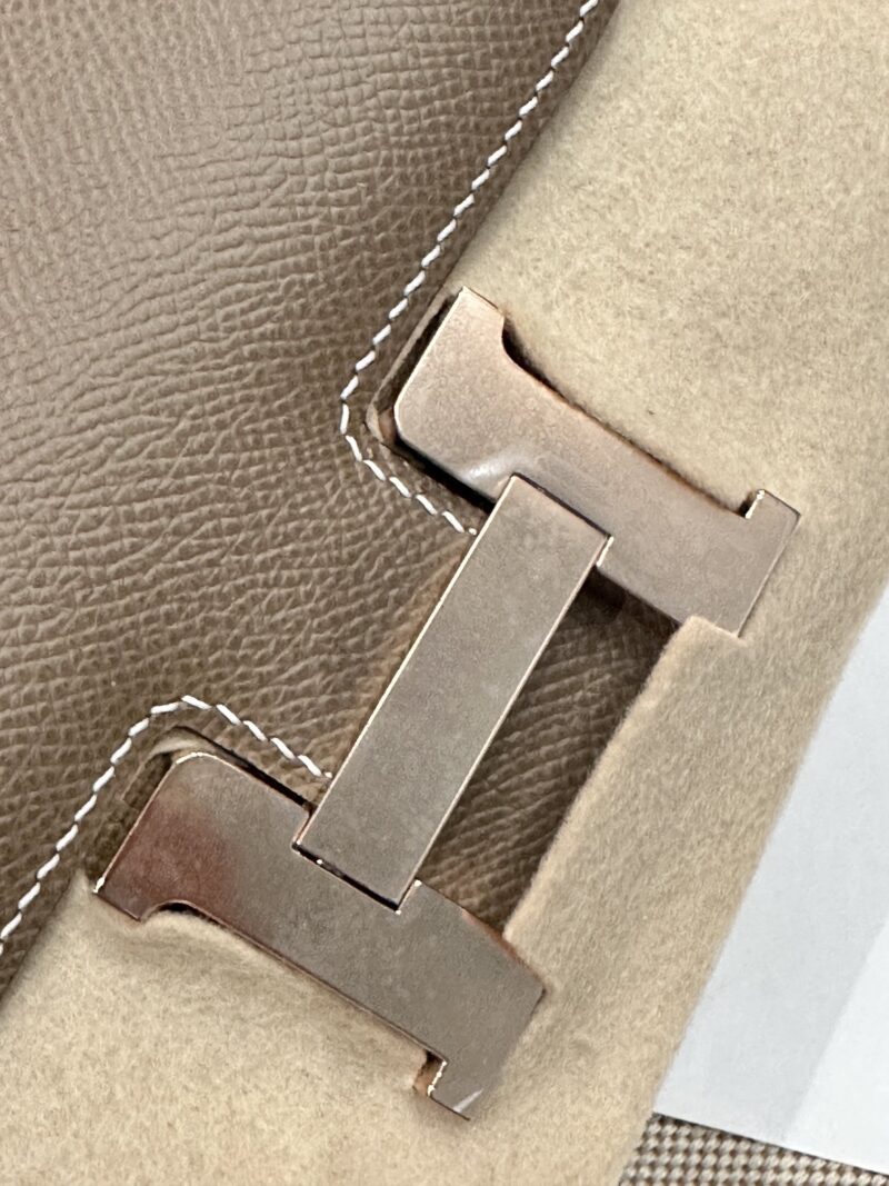 Hermès Constance 19 Etoupe, Rose Gold Epsom Gold Hardware - Image 9