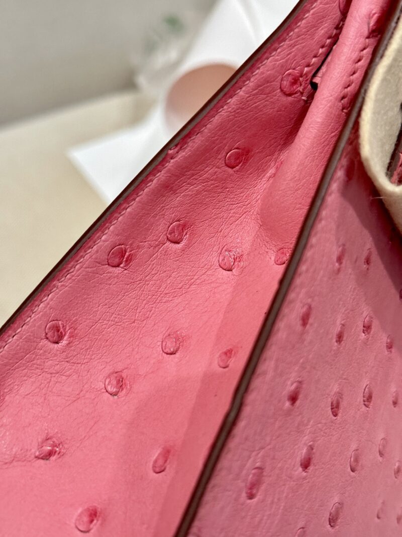Hermès Kelly Danse 22 Ostrich Rose Bubble Gold Hardware - Image 15