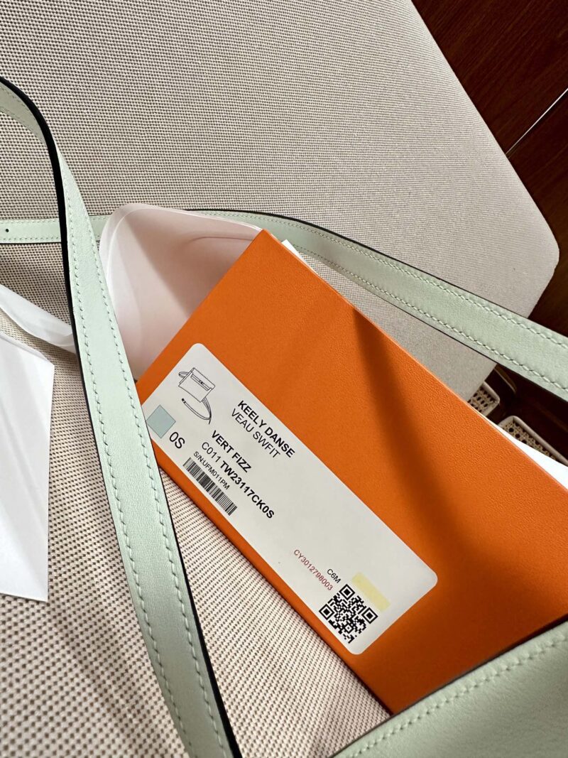 Hermès Kelly Danse 22 Swift Vert Fizz Silver Hardware - Image 15