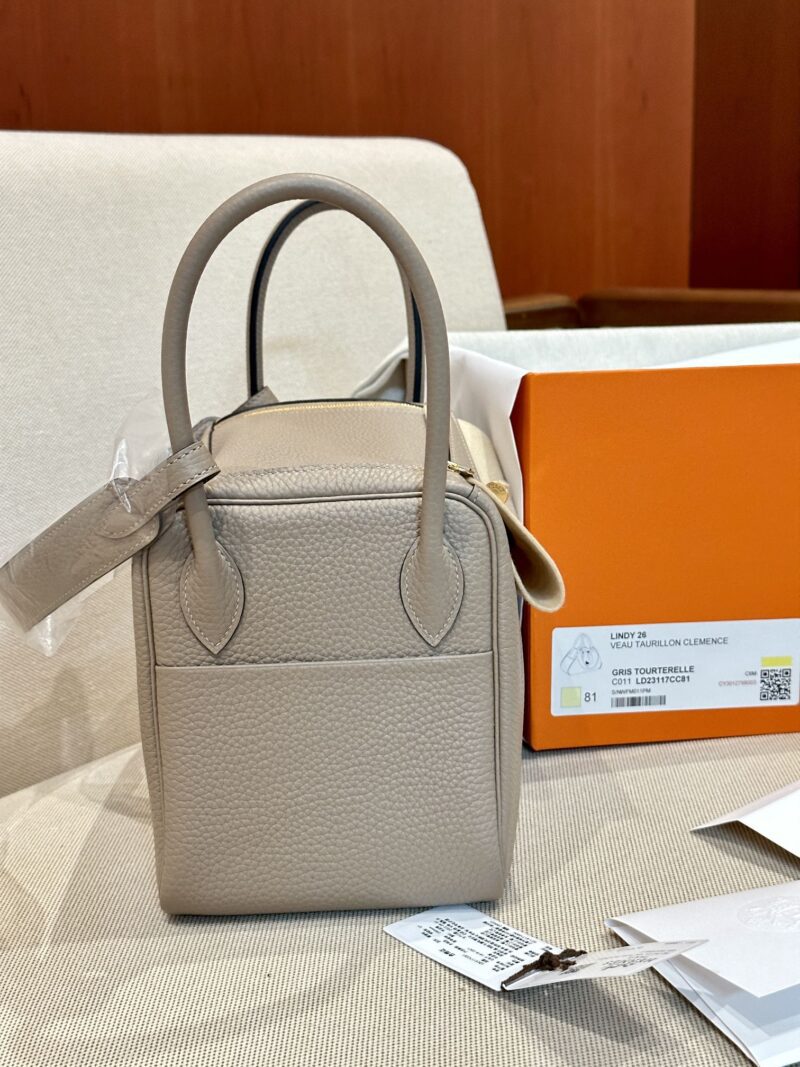 Hermès Lindy 26 Clemence Gris Tourterelle Gold Hardware - Image 6
