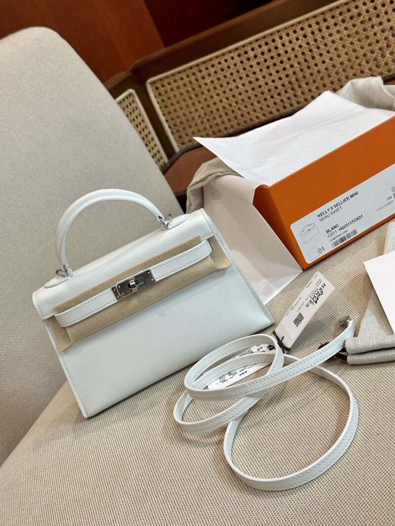 Hermès Mini Kelly Swift Blanc Silver Hardware - Image 2